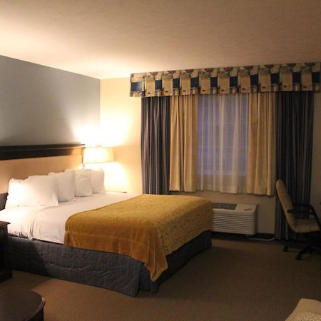 Green Acres Hotel Pittsfield ห้อง รูปภาพ