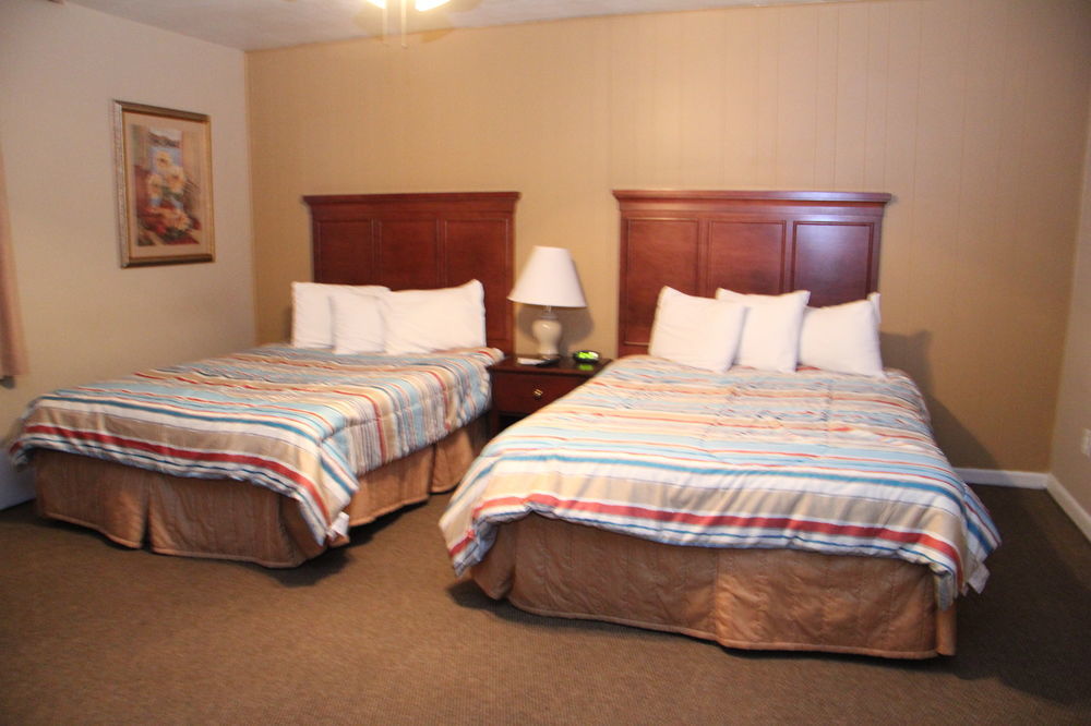Green Acres Hotel Pittsfield ภายนอก รูปภาพ
