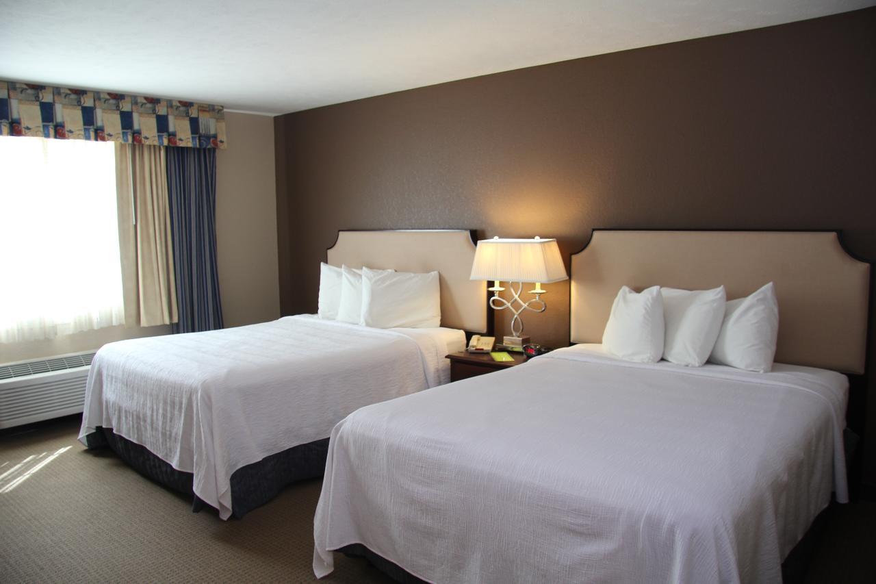Green Acres Hotel Pittsfield ภายนอก รูปภาพ