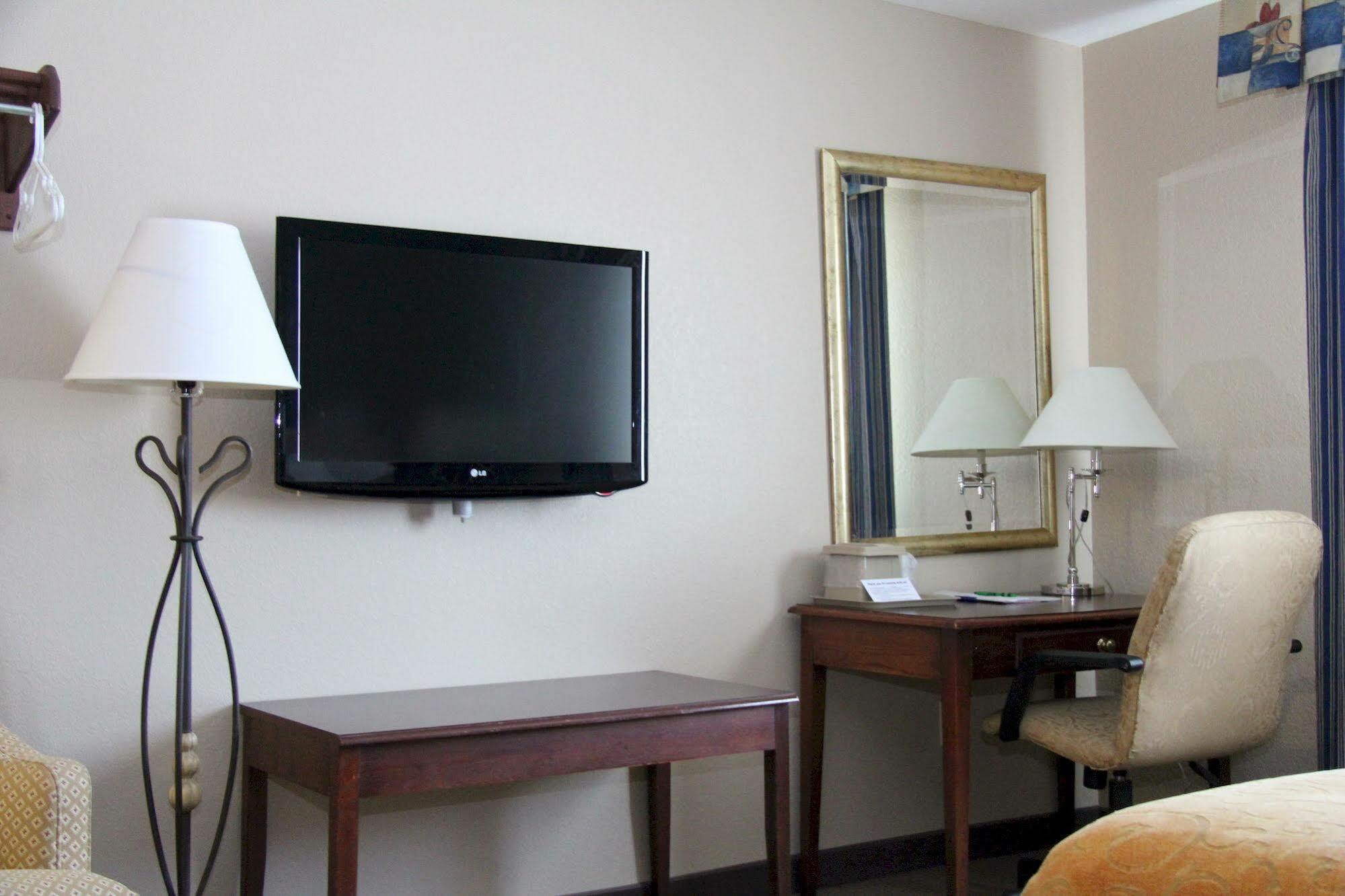 Green Acres Hotel Pittsfield ภายนอก รูปภาพ