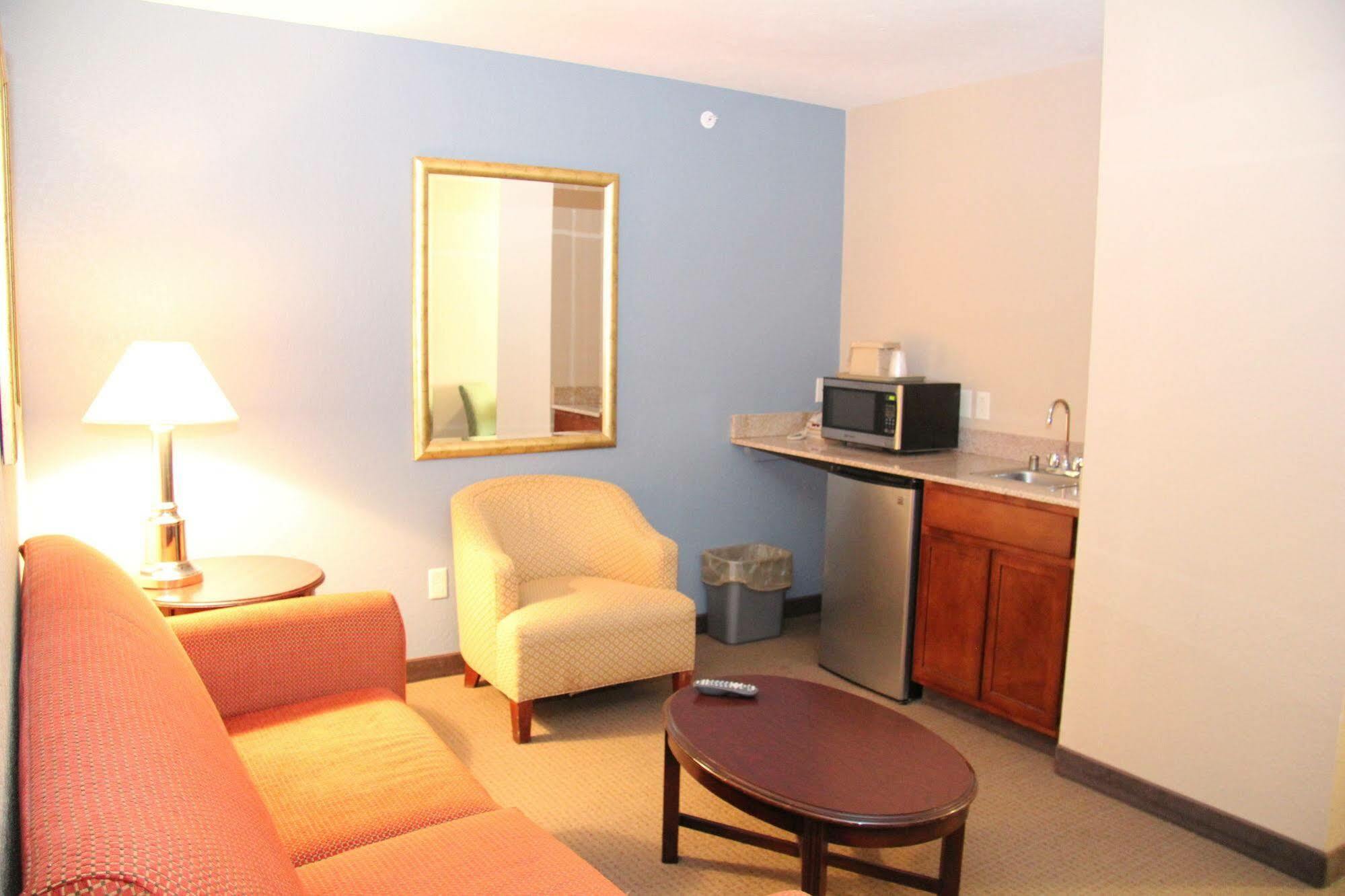 Green Acres Hotel Pittsfield ภายนอก รูปภาพ
